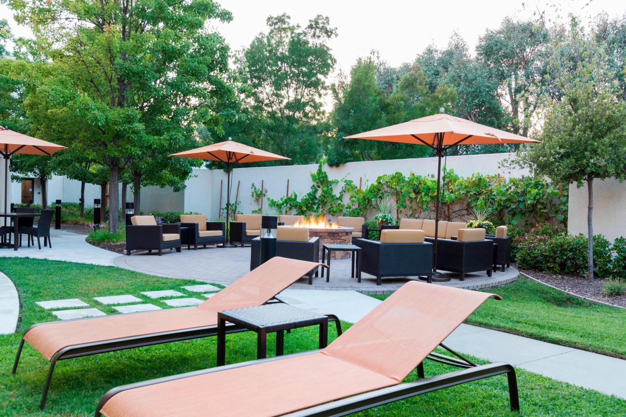 Courtyard By Marriott Livermore Exteriér fotografie